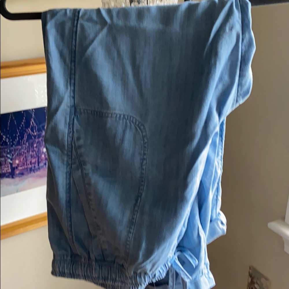 Vineyard Vines tencell chambray pants/joggers